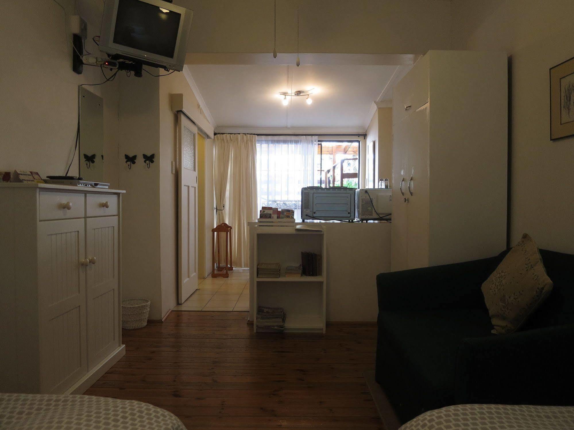 Dempsey'S Self-Catering Guest House Port Elizabeth Eksteriør bilde